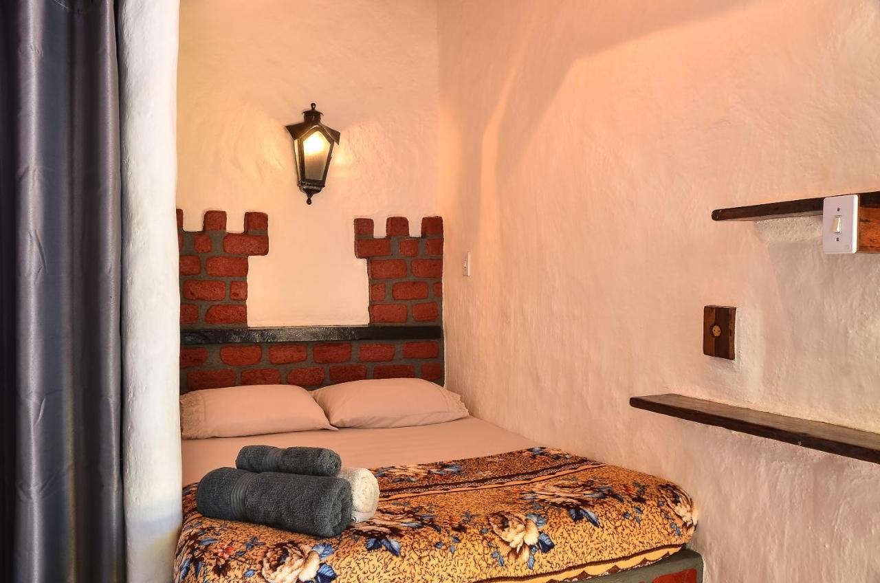Ready Camp E Suites Da Cachoeira イーリャ・グランデ エクステリア 写真