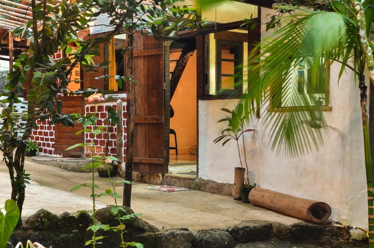 Ready Camp E Suites Da Cachoeira イーリャ・グランデ エクステリア 写真