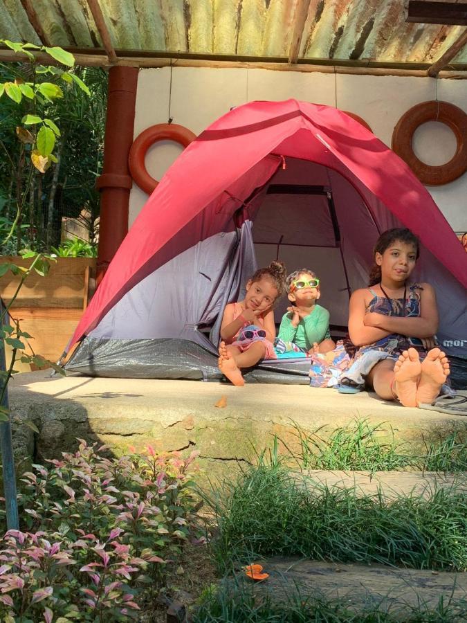 Ready Camp E Suites Da Cachoeira イーリャ・グランデ エクステリア 写真