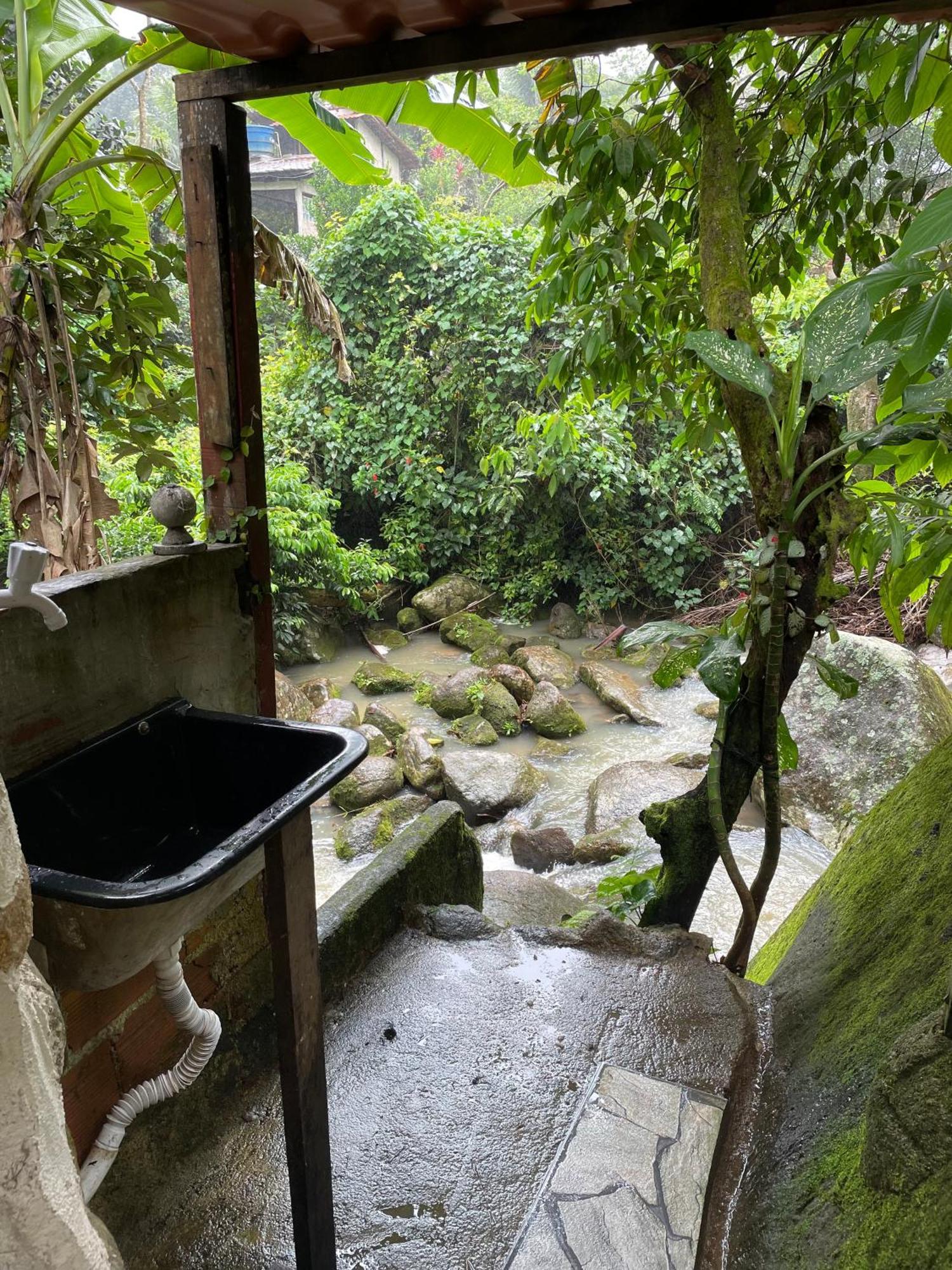 Ready Camp E Suites Da Cachoeira イーリャ・グランデ エクステリア 写真
